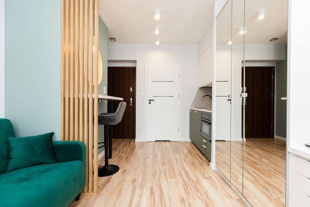 Easy & Comfortable, With Balcony, Very Close To The Center Βαρσοβία Εξωτερικό φωτογραφία